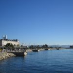 Foto: "Hospital militar a la izquierda y el Castillo de San Antón a la derecha" de Fotos de Galicia