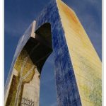 Foto: "Arco en la Plaza Elíptica del barrio de Los Rosales" de Loreto  López Baltar