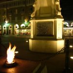 Foto: "Vista nocturna del monumento a Maria Pita" de Jorge F. Nóvoa
