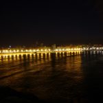 Foto: "Vista nocturna de la Playa de Riazor" de Jorge F. Nóvoa