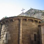 Foto: "Ábside de la Colegiata de Santa María del Campo en la zona vieja de Coruña" de Fotos de Galicia
