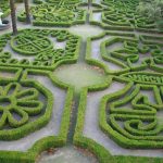 Foto: "Detalle de los jardines franceses del Pazo de Mariñán" de Yak