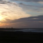 Foto: "Vista del Faro de Corrubedo en un anochecer" de Juan Parada