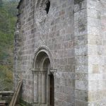 Foto: "Entrada a la Iglesia de Santa Isabel del Monasterio de Caaveiro" de Fotos de Galicia Foto: "Entrada a la Iglesia de Santa Isabel del Monasterio de Caaveiro" de Fotos de Galicia