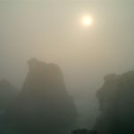 Foto: "Niebla frente a Illa Herbosa" de Jorge F. Nóvoa