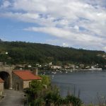 Foto: "Entrada al Castillo de San Felipe y Brión al fondo" de Fotos de Galicia