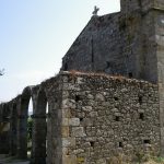 Foto: "Atrio de la Iglesia de Santa María das Areas en Fisterra" de Fotos de Galicia