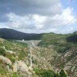 Foto: "Embalse de la Fervenza del Ézaro en Dumbría" de Roberto de Andrés