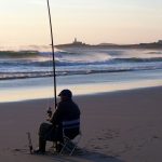 Foto: "Playa de Ancoradoiro con Faro de Lariño en Muros" de Xaquín Caamaño Ramos