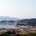 Foto: "Vista de Muros desde Serres" de Xaquín Caamaño Ramos