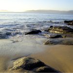 Foto: "Rocas en la Playa de Portosín en Porto do Son" de Isabel Arceo