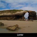 Foto: "Agujero en la roca en la Playa As Catredais en Ribadeo" de Loreto  López Baltar