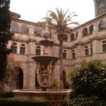 Foto: "Claustro y fuente de las Nereidas. Monasteiro de Samos" de Xosé Manuel Meijome Sánchez