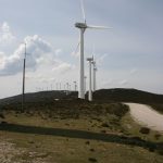 Foto: "Molinos de viento del Parque Eólico de Vilalba en Lugo" de laureano