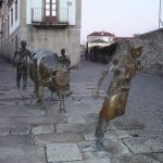 Foto: "Conjunto Escultórico del escultor Andrade "Boi de Allariz" en Allariz" de Fotos de Galicia