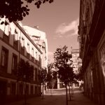 Foto: "Calle Cruz Roja con Edificio Simeón en Ourense" de Ana Bailón