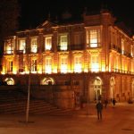 Foto: "Edificio Simeón en Ourense en Navidad 2007" de Fotos de Galicia
