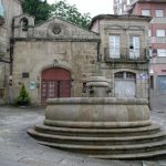 Foto: "Fuente delante de la Capilla de San Cosme y San Damián en Ourense" de Fotos de Galicia