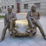 Foto: "Escultura homenaje "Rallye Ourense"" de Rocío Vila Abuín