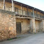 Foto: "Galería de casa tradicional en Córgomo" de Xosé Manuel Meijome Sánchez