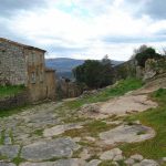 Foto: "Aldea arredor do Castelo de Monterrei en Verín" de Maria S.V.