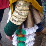 Foto: "Traje Peliqueiros en Carnaval de Laza 2008 - Entroido de Laza" de José Carlos Pérez Foto: "Traje Peliqueiros en Carnaval de Laza 2008 - Entroido de Laza" de José Carlos Pérez