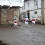 Foto: "Peliqueiros en Carnaval de Laza 2008 - Entroido de Laza" de José Carlos Pérez Foto: "Peliqueiros en Carnaval de Laza 2008 - Entroido de Laza" de José Carlos Pérez