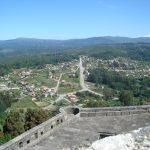 Foto: "VILASOBROSO, (Histórica Vila da Sobreira)  dende o Castelo de Sobroso" de Maria S.V.