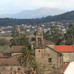 Foto: "Iglesia de Santo Domingo de estilo gótico en Tui" de MoHiKaNa