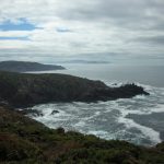 Foto: "Vista de la Isla de Onza y al fondo las Islas Cíes desde la Isla de Ons" de Ricardo Ares