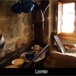 Foto: "Lareira de la casa de D. Ramón María del Valle-Inclán en Vilanova" de Loreto  López Baltar