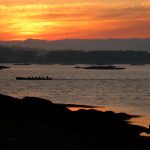 Foto: "Remando entre bateas na Ría de Arousa" de Suso Redondo