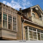 Foto: "Edificio en Pontecaldelas" de Loreto  López Baltar