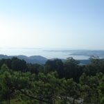 Foto: "Ría de Pontevedra e ría de Arousa ó fondo dende Cotorredondo" de Maria S.V.